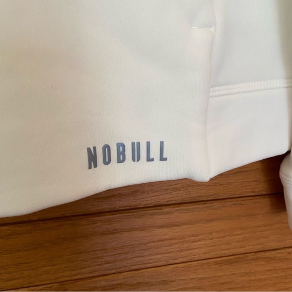 Nobull Performance microplush white hoodie - Picture 4 of 7